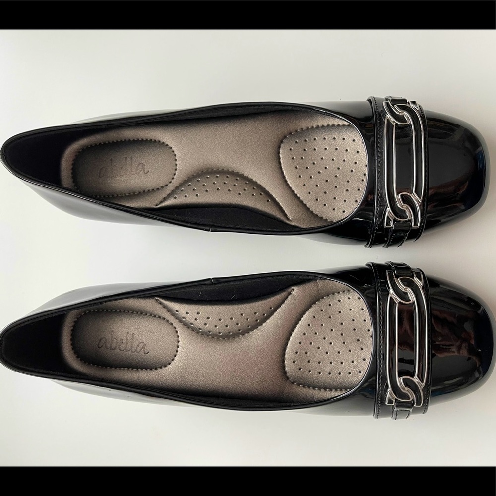 Abella wedge flats